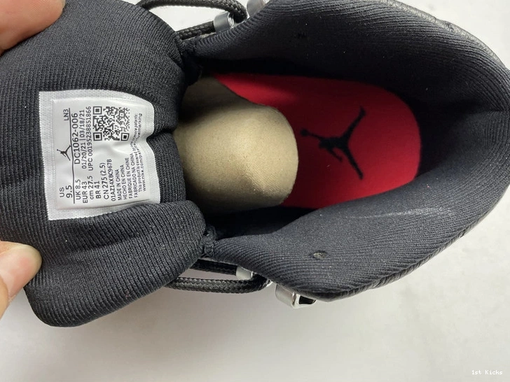 Black DC1062-006 Air Jordan 12 Utility 0116